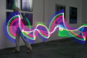 licht in bewegung, leuchtstoffröhre (langzeitbelichtung), 2001